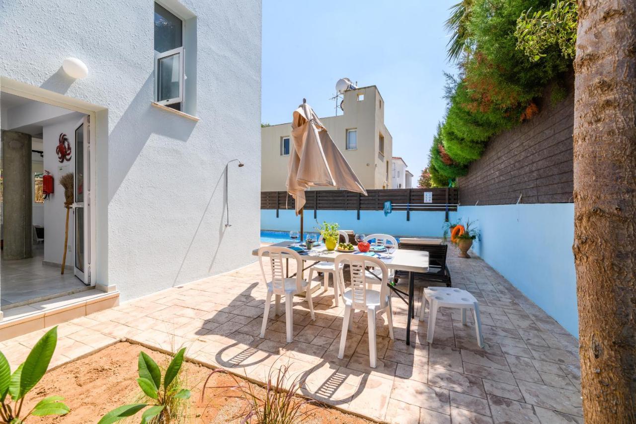Villa Lela Serena By Ezoria Villas Protaras Exterior photo